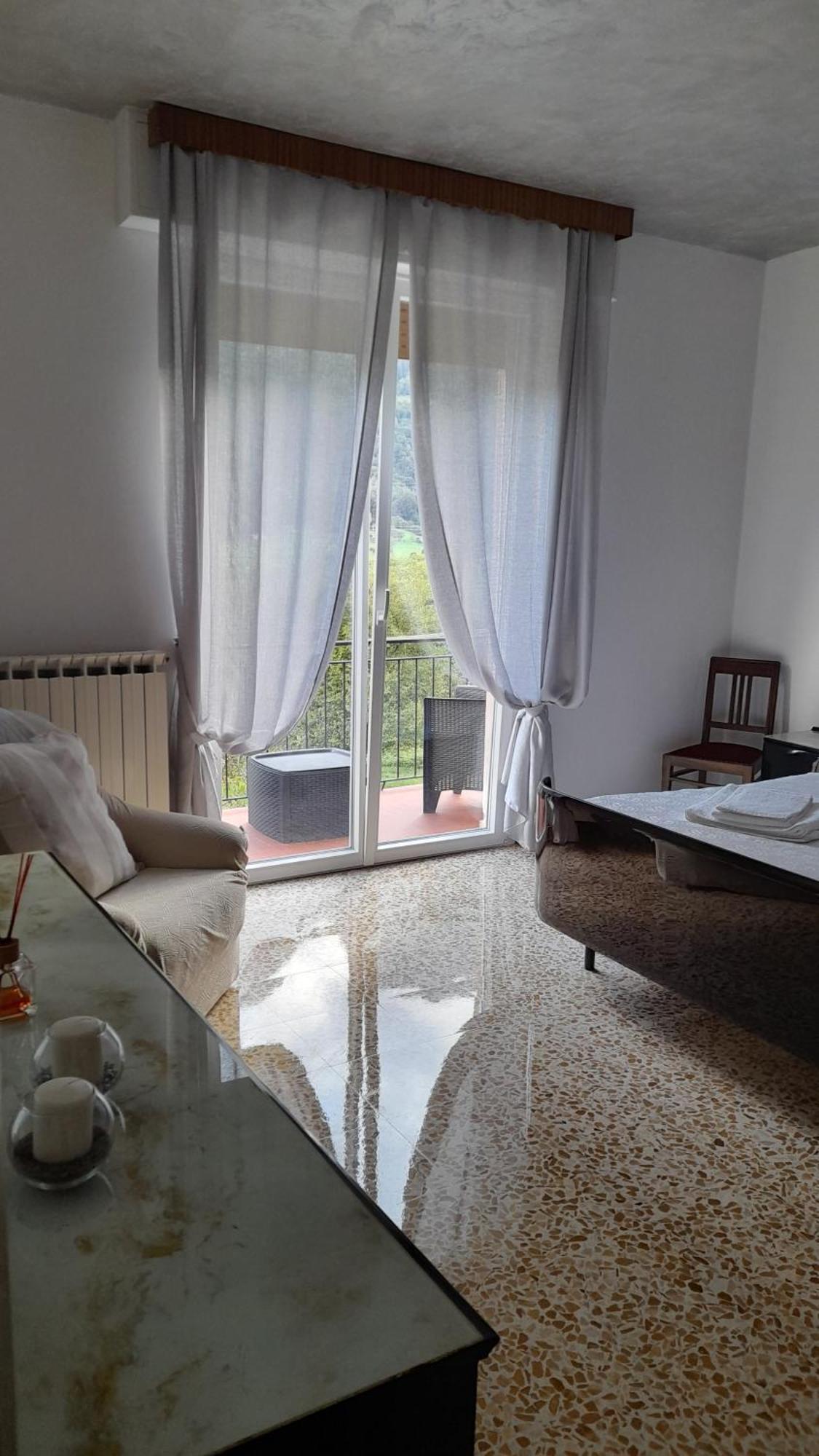 Casa Di Gianni Lägenhet Primaluna Exteriör bild